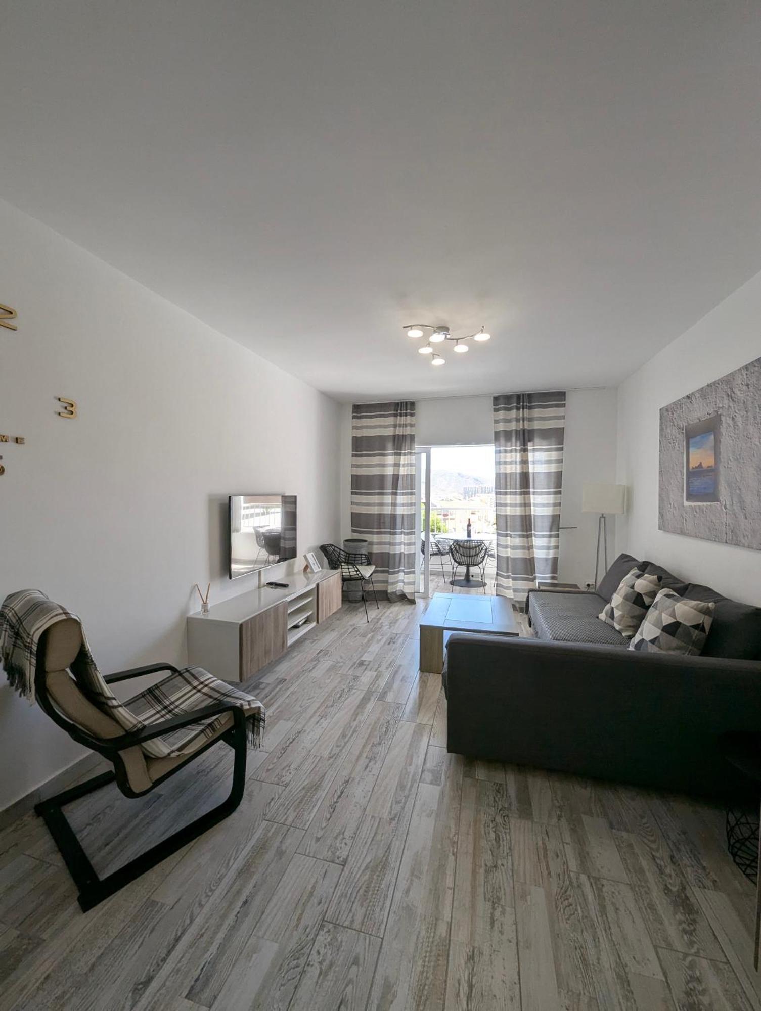 Cozy apartment in Los Cristianos Guincho  Exterior foto