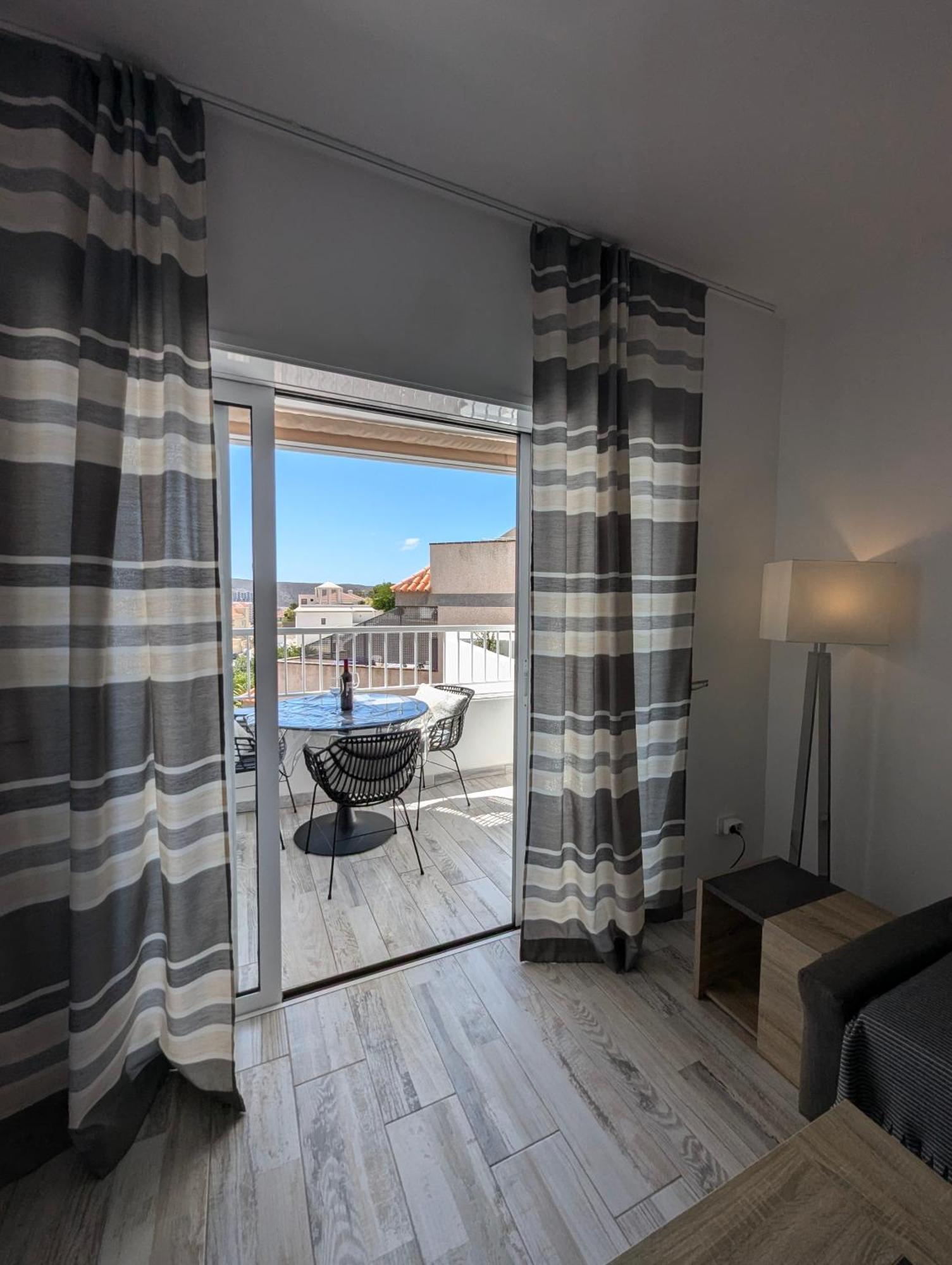 Cozy apartment in Los Cristianos Guincho  Exterior foto