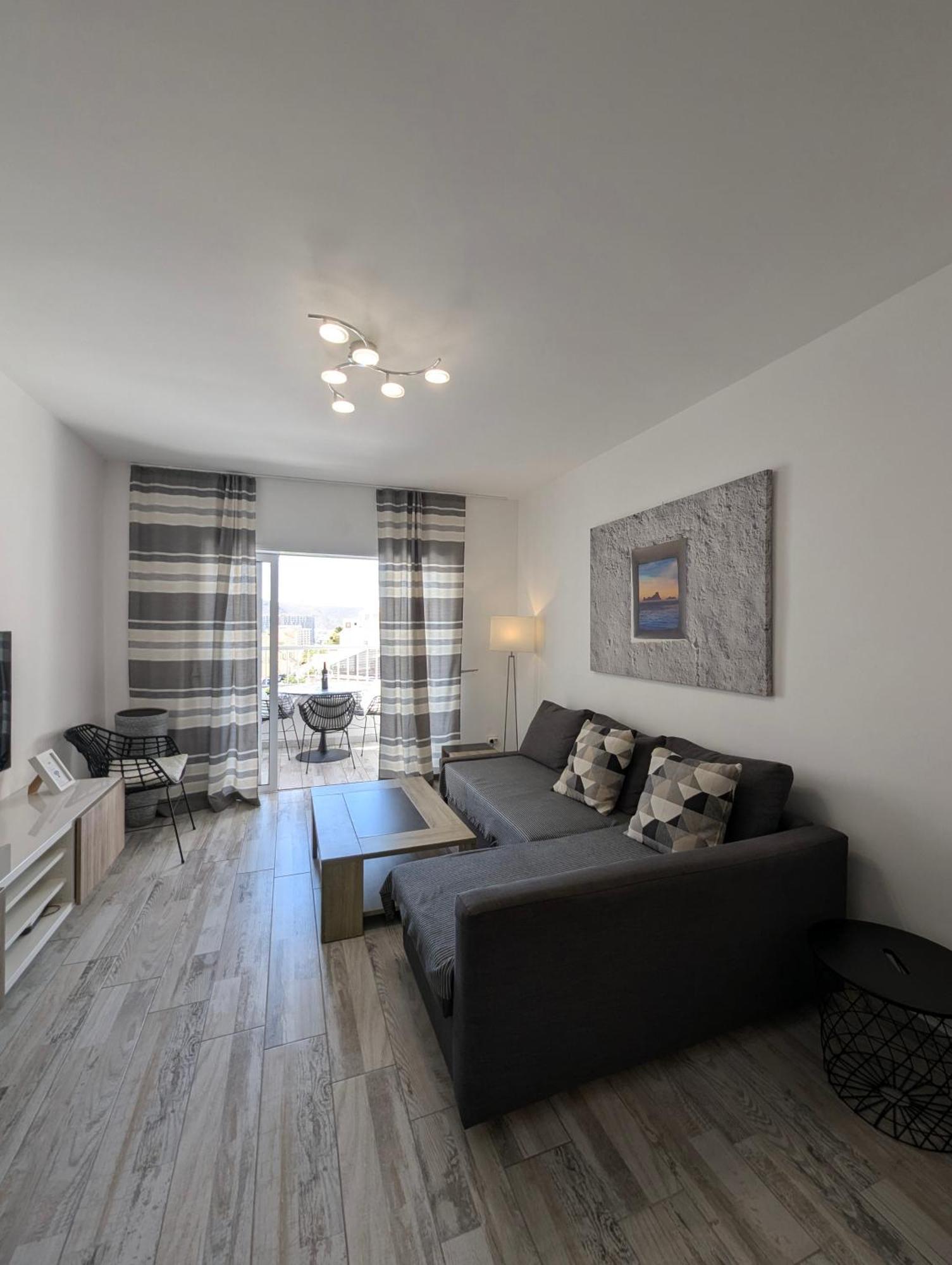 Cozy apartment in Los Cristianos Guincho  Exterior foto
