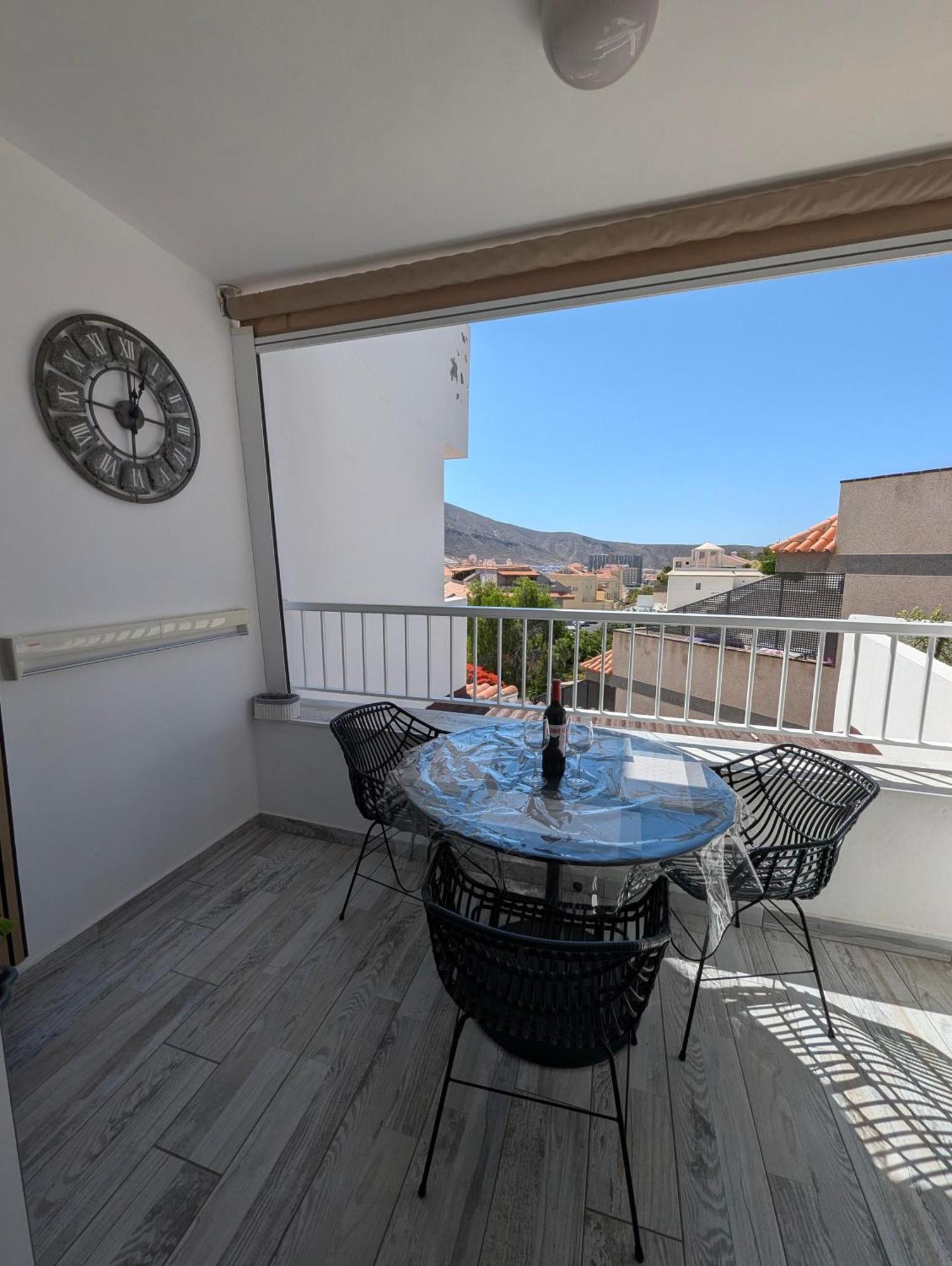 Cozy apartment in Los Cristianos Guincho  Exterior foto